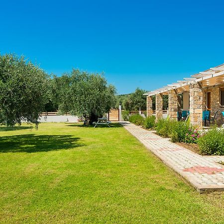 Olive Land Villas ลิเมนาเรีย ภายนอก รูปภาพ